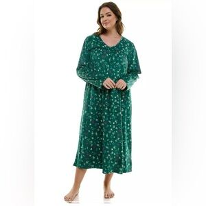 Green multi-color Floral Women's Soft Sleepwear. Size 3X. Croft & Barrow. New